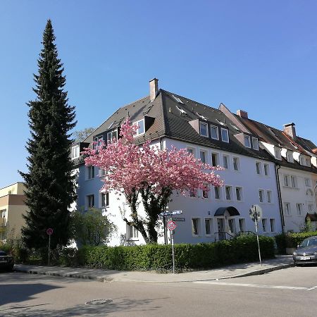 Boardinghouse Munchen-Laim Hotel Exterior photo
